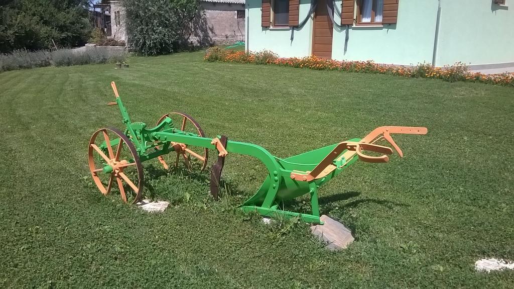 Готель Agroturism Stara Stala Borut Екстер'єр фото